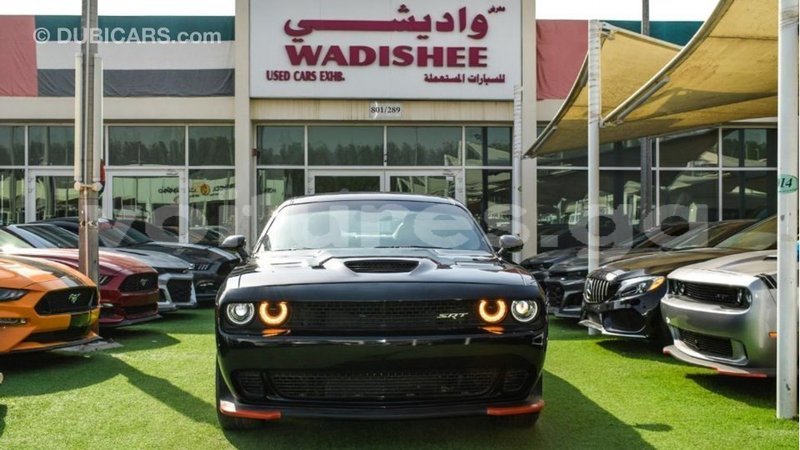 Big with watermark dodge challenger estuary import dubai 6966