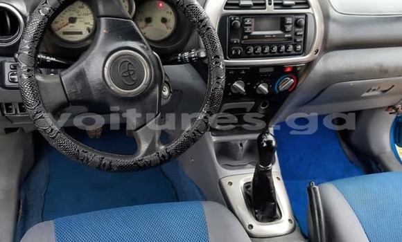 Acheter Occasion Voiture Toyota RAV4 Bleu à Lalara, Woleu-Ntem Acheter Occasion Voiture Toyota RAV4 Bleu à Lalara, Woleu-Ntem