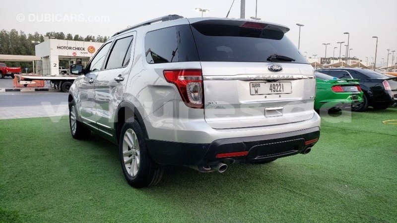 Big with watermark ford explorer estuary import dubai 6969