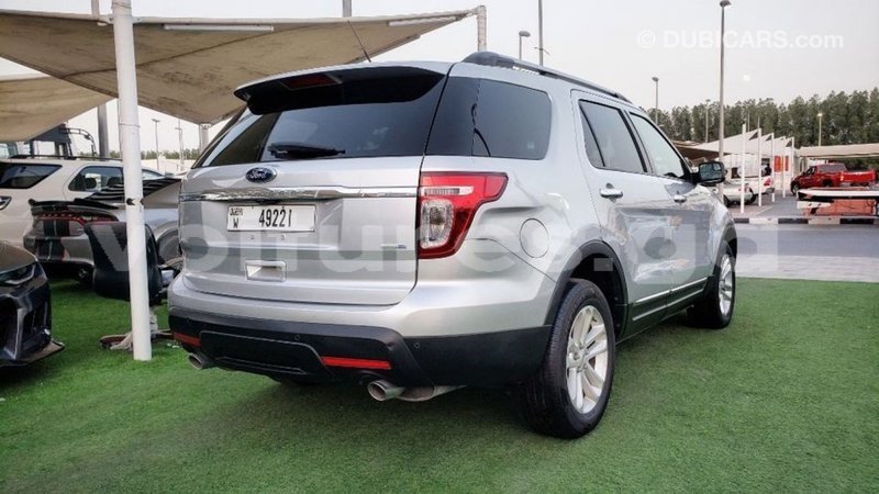 Big with watermark ford explorer estuary import dubai 6969