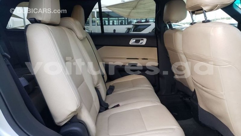 Big with watermark ford explorer estuary import dubai 6969