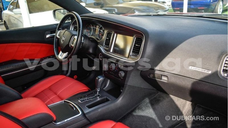 Big with watermark dodge charger estuary import dubai 6970