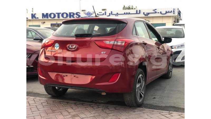 Big with watermark hyundai elantra estuary import dubai 6971