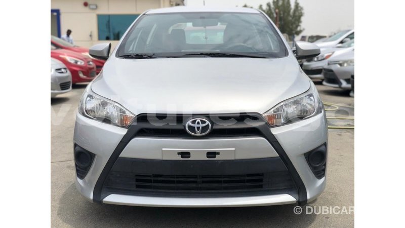 Big with watermark toyota yaris estuary import dubai 6972