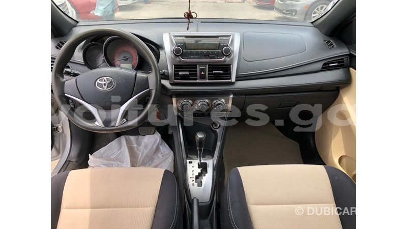 Big with watermark toyota yaris estuary import dubai 6972