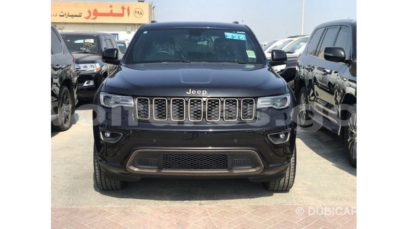 Big with watermark jeep cherokee estuary import dubai 6973