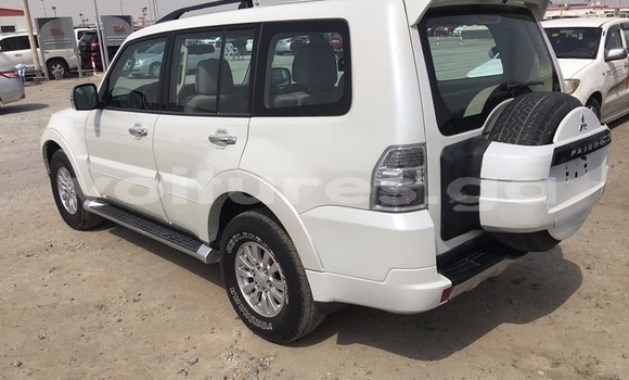 Acheter Occasion Voiture Mitsubishi Pajero Blanc à Lalara, Woleu-Ntem Acheter Occasion Voiture Mitsubishi Pajero Blanc à Lalara, Woleu-Ntem