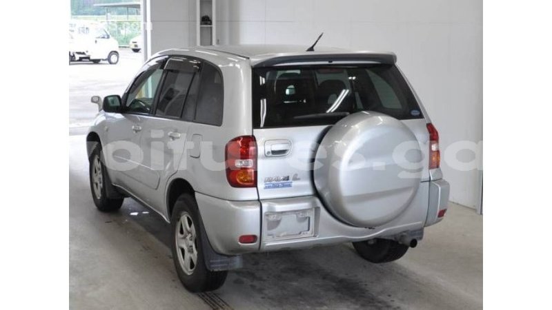 Big with watermark toyota rav4 estuary import dubai 6979