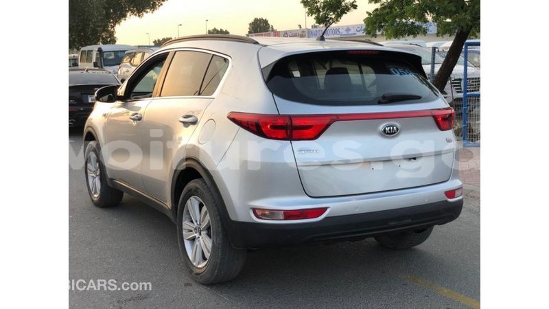 Big with watermark kia sportage estuary import dubai 6981
