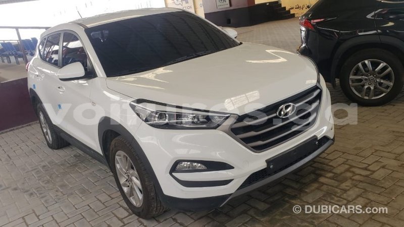 Big with watermark hyundai tucson estuary import dubai 6984