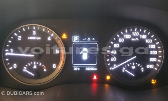 Sayi Imported Hyundai Tucson White Mota in Import - Dubai a estuary Sayi Imported Hyundai Tucson White Mota in Import - Dubai a estuary