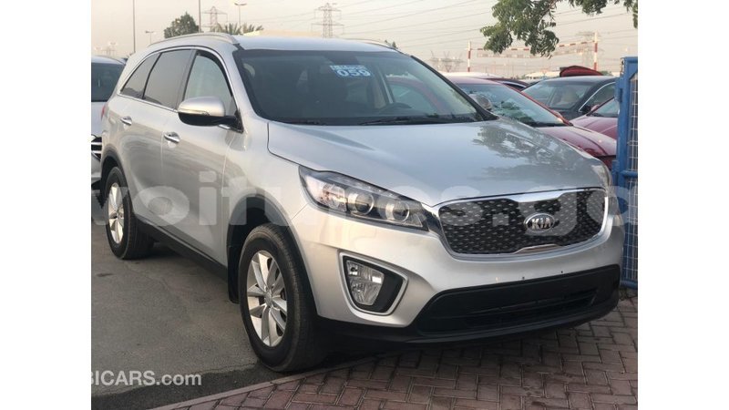 Big with watermark kia sorento estuary import dubai 6985