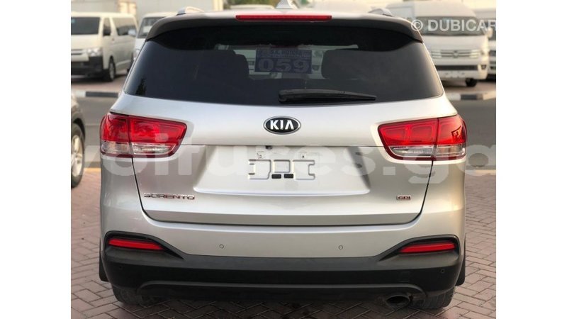 Big with watermark kia sorento estuary import dubai 6985