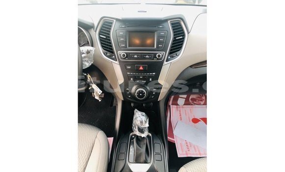 Buy Import Hyundai Santa Fe Other Car in Import - Dubai in Estuary Buy Import Hyundai Santa Fe Other Car in Import - Dubai in Estuary