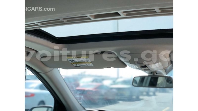 Big with watermark mercedes benz 190 estuary import dubai 6989