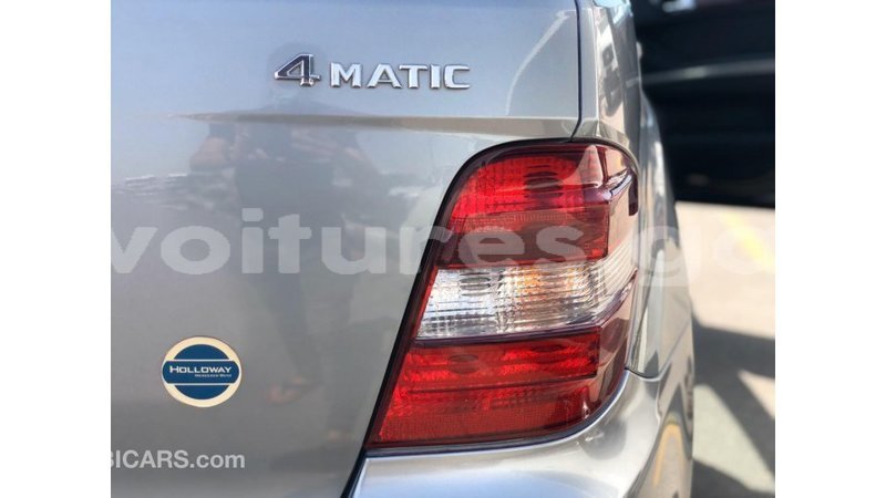 Big with watermark mercedes benz 190 estuary import dubai 6989