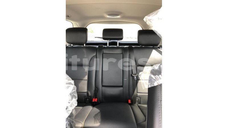 Big with watermark mercedes benz 190 estuary import dubai 6989