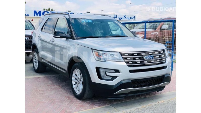 Big with watermark ford explorer estuary import dubai 6990