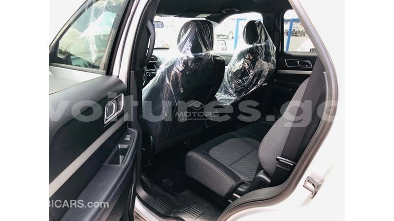 Big with watermark ford explorer estuary import dubai 6990