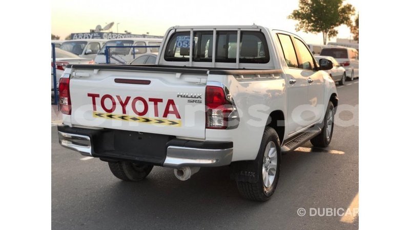 Big with watermark toyota hilux estuary import dubai 6991