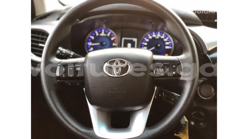 Big with watermark toyota hilux estuary import dubai 6991