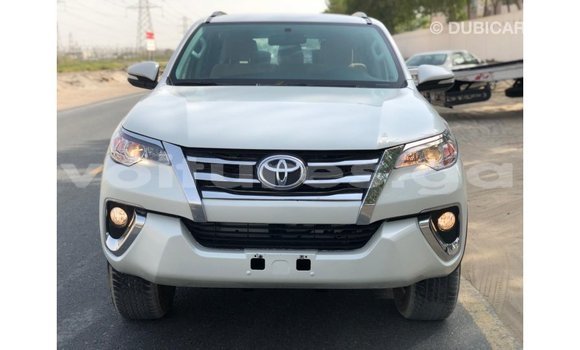 Sayi Imported Toyota Fortuner White Mota in Import - Dubai a estuary Sayi Imported Toyota Fortuner White Mota in Import - Dubai a estuary