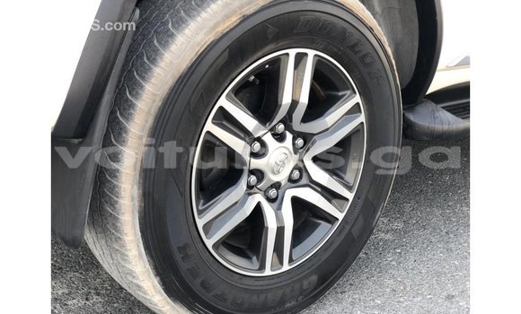 Sayi Imported Toyota Fortuner White Mota in Import - Dubai a estuary Sayi Imported Toyota Fortuner White Mota in Import - Dubai a estuary