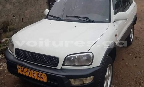 Acheter Occasion Voiture Toyota RAV4 Blanc à Libreville, Estuaire Acheter Occasion Voiture Toyota RAV4 Blanc à Libreville, Estuaire