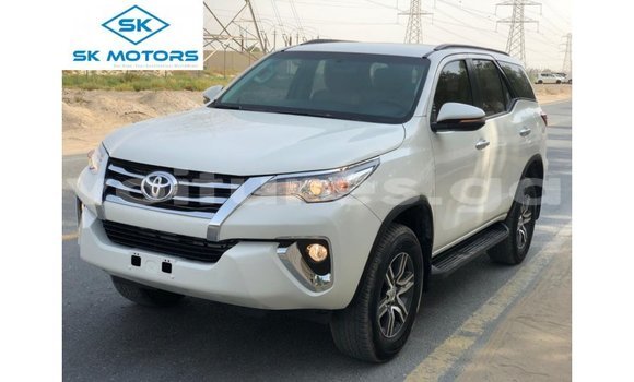 Sayi Imported Toyota Fortuner White Mota in Import - Dubai a estuary Sayi Imported Toyota Fortuner White Mota in Import - Dubai a estuary