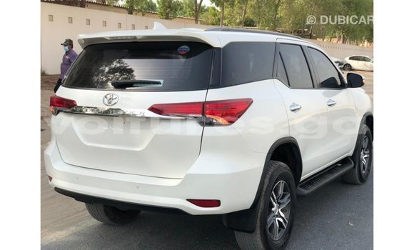 Sayi Imported Toyota Fortuner White Mota in Import - Dubai a estuary Sayi Imported Toyota Fortuner White Mota in Import - Dubai a estuary