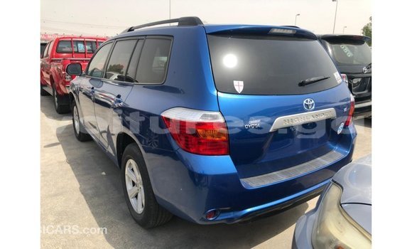 Sayi Imported Toyota Highlander Blue Mota in Import - Dubai a estuary Sayi Imported Toyota Highlander Blue Mota in Import - Dubai a estuary