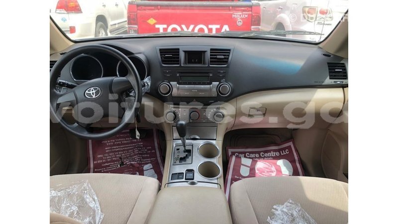 Big with watermark toyota highlander estuary import dubai 6999