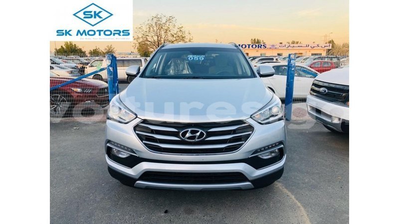 Big with watermark hyundai santa fe estuary import dubai 7001