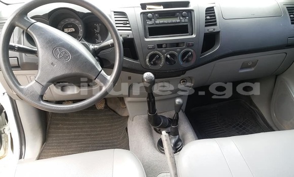 Acheter Occasion Voiture Toyota Hilux Blanc à Libreville, Estuaire Acheter Occasion Voiture Toyota Hilux Blanc à Libreville, Estuaire