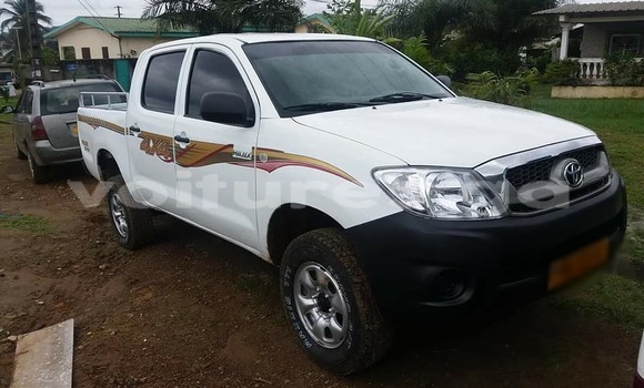 Acheter Occasion Voiture Toyota Hilux Blanc à Libreville, Estuaire Acheter Occasion Voiture Toyota Hilux Blanc à Libreville, Estuaire