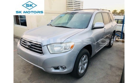 Sayi Imported Toyota Highlander Sauran Mota in Import - Dubai a estuary
