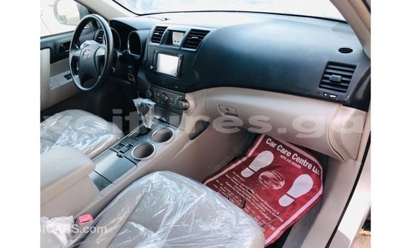 Buy Import Toyota Highlander Other Car in Import - Dubai in Estuary Buy Import Toyota Highlander Other Car in Import - Dubai in Estuary