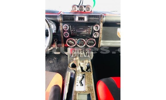 Acheter Import Voiture Toyota FJ Cruiser Noir à Import - Dubai, Estuaire Acheter Import Voiture Toyota FJ Cruiser Noir à Import - Dubai, Estuaire