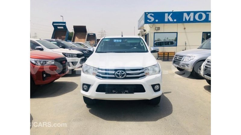 Big with watermark toyota hilux estuary import dubai 7008