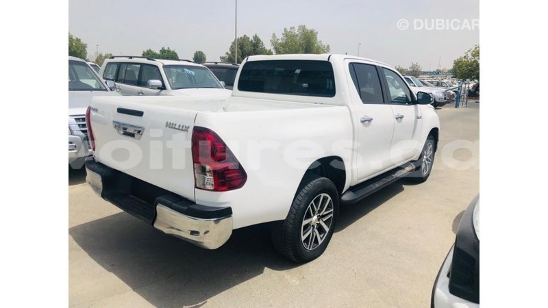 Big with watermark toyota hilux estuary import dubai 7008