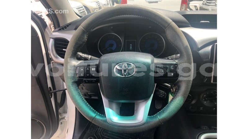 Big with watermark toyota hilux estuary import dubai 7008