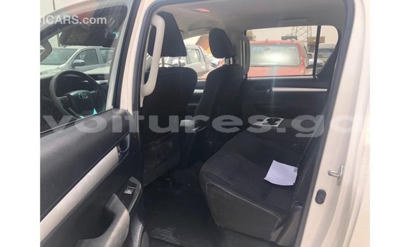 Sayi Imported Toyota Hilux White Mota in Import - Dubai a estuary Sayi Imported Toyota Hilux White Mota in Import - Dubai a estuary
