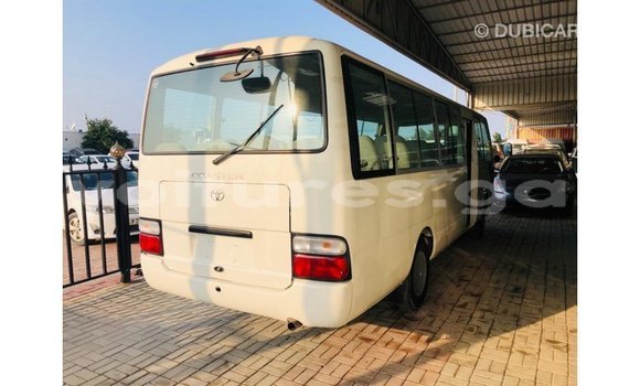 Sayi Imported Toyota Coaster White Mota in Import - Dubai a estuary Sayi Imported Toyota Coaster White Mota in Import - Dubai a estuary