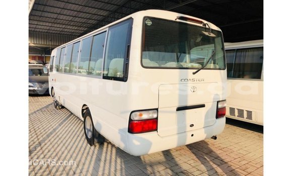 Sayi Imported Toyota Coaster White Mota in Import - Dubai a estuary Sayi Imported Toyota Coaster White Mota in Import - Dubai a estuary