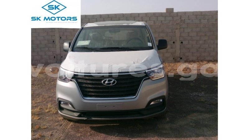 Big with watermark hyundai chorus estuary import dubai 7012