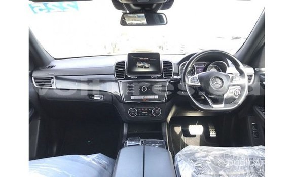 Sayi Imported Mercedes-Benz 190 White Mota in Import - Dubai a estuary Sayi Imported Mercedes-Benz 190 White Mota in Import - Dubai a estuary