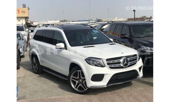 Sayi Imported Mercedes-Benz 190 White Mota in Import - Dubai a estuary Sayi Imported Mercedes-Benz 190 White Mota in Import - Dubai a estuary