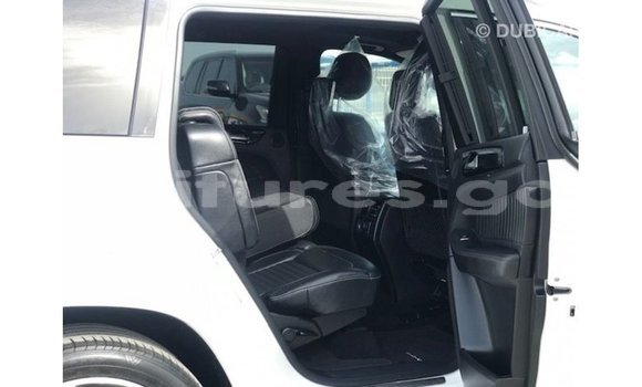 Sayi Imported Mercedes-Benz 190 White Mota in Import - Dubai a estuary Sayi Imported Mercedes-Benz 190 White Mota in Import - Dubai a estuary