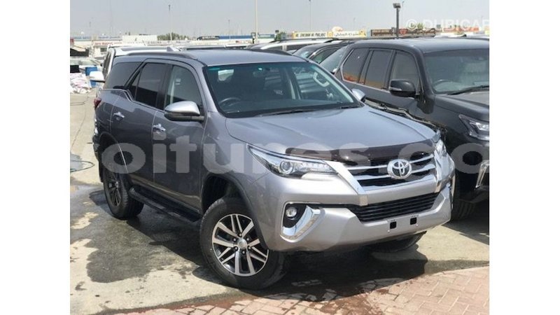 Big with watermark toyota fortuner estuary import dubai 7016