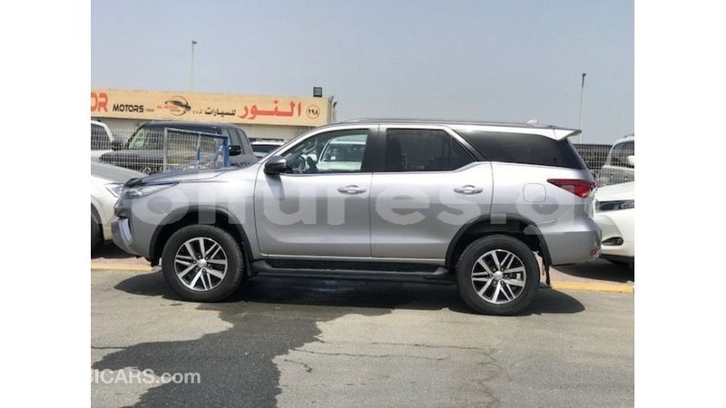 Big with watermark toyota fortuner estuary import dubai 7016